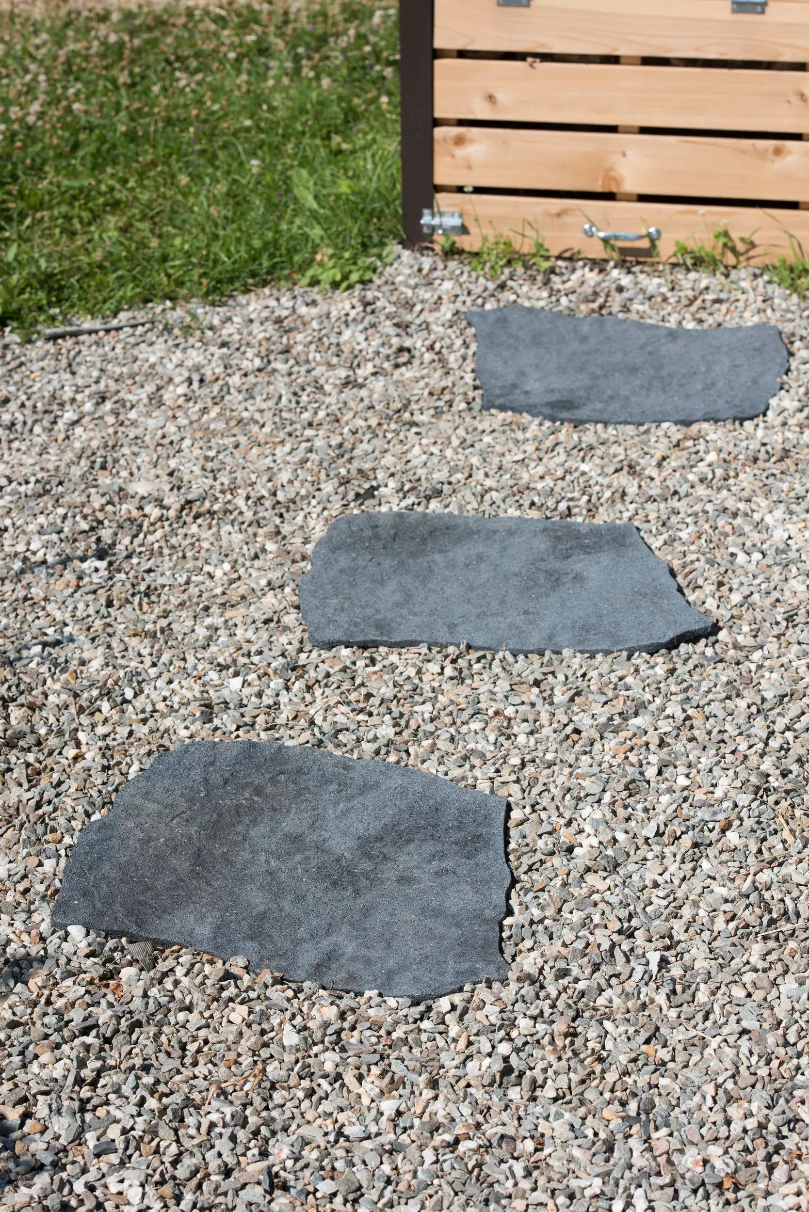 Recycled Rubber Flagstone Stepping Stone