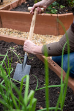 Gardener's Lifetime Perennial Spade with Short T-Handle