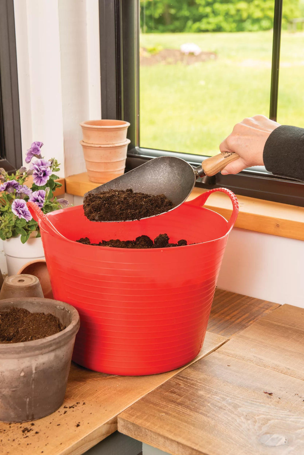 Gardener's Lifetime Super Scoop